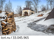 Часовня Кирилла Белозерского и дрова Chapel of Cyril of Belozersky and firewood (2020 год). Стоковое фото, фотограф Baturina Yuliya / Фотобанк Лори