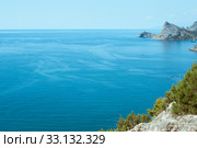 Beautiful seascape. Blue water lagoon on a bright sunny day (2016 год). Стоковое фото, фотограф katalinks / Фотобанк Лори