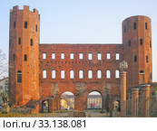 Porte Palatine, Turin. Стоковое фото, фотограф Claudio Divizia / Smarterpix / Фотобанк Лори