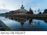 Колпино. Санкт-Петербург. Дом с башней (2020 год). Редакционное фото, фотограф Литвяк Игорь / Фотобанк Лори