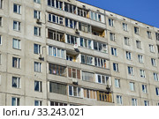 Двенадцатиэтажный двухподъездный панельный жилой дом (типовая серия 1605-АМ (модификация 1605АМ/12Ю), 1980 года постройки. Улица Милашенкова, 10а. Бутырский район. Город Москва (2015 год). Редакционное фото, фотограф lana1501 / Фотобанк Лори