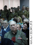 Открытие фотовыставки Владимира Николайчука в Балашихинской Картинной галерее. Основатель "Крапового берета" полковник Сергей Лысюк (2020 год). Редакционное фото, фотограф Дмитрий Неумоин / Фотобанк Лори