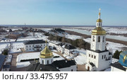 Свято-Знаменский Абалакский мужской монастырь весенним днем, Тюменская область (2020 год). Стоковое видео, видеограф Григорий Писоцкий / Фотобанк Лори