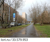 Сахалинская улица. Район Гольяново. Город Москва (2020 год). Редакционное фото, фотограф lana1501 / Фотобанк Лори