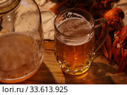Crayfish with beer on a wooden table. Стоковое фото, фотограф Марина Володько / Фотобанк Лори