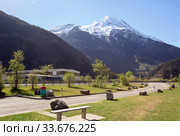 Highway along the river Reuss near the town of Silenen. View of the Alps. Canton of Uri, Switzerland. (2018 год). Стоковое фото, фотограф Bala-Kate / Фотобанк Лори