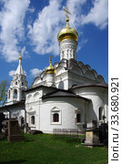 Донской монастырь в Москве солнечным весенним днем (2019 год). Стоковое фото, фотограф Natalia Sidorova / Фотобанк Лори