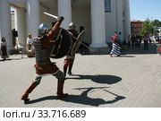 Рыцарское сражение - реконструкция битвы на Немиге 1067 год (2019 год). Редакционное фото, фотограф Марина Шатерова / Фотобанк Лори
