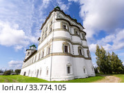 Church of St. John the Theologian in Nicolo-Vyazhishchsky monastery (2019 год). Стоковое фото, фотограф FotograFF / Фотобанк Лори