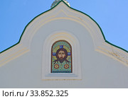 Надвратная икона храма Иверской иконы Божией Матери. Рыбинск, Ярославская область (2018 год). Стоковое фото, фотограф Ирина Борсученко / Фотобанк Лори