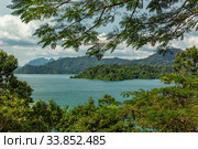 Cheow Lan Lake in southern Thailand. Стоковое фото, фотограф Михаил Коханчиков / Фотобанк Лори