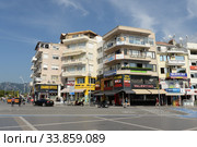 В центре приморского города Мармарис. Турция (2019 год). Редакционное фото, фотограф Free Wind / Фотобанк Лори