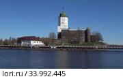 Выборгский замок майским днем. Ленинградская область, Россия (2020 год). Стоковое видео, видеограф Виктор Карасев / Фотобанк Лори