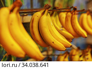 Rotten bananas sold in supermarkets in the Third World. Стоковое фото, фотограф Nataliia Zhekova / Фотобанк Лори