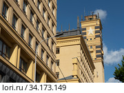 Здания Министерства обороны в Колымажном переулке. Москва (2019 год). Стоковое фото, фотограф Александр Щепин / Фотобанк Лори