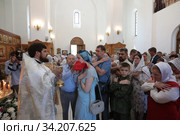Великое освящение Воскресенского храма поселка Быково Раменского района, игумен Никодим Лунев (2020 год). Редакционное фото, фотограф Дмитрий Неумоин / Фотобанк Лори