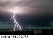 Гроза над городом Владимиром. Стоковое фото, фотограф Михаил Котов / Фотобанк Лори