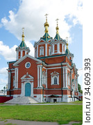 Успенский Брусенский женский монастырь в Коломне, Московская область, Россия. Собор Воздвижения Животворящего Креста Господня (Крестовоздвиженский) (2018 год). Стоковое фото, фотограф Елена Коромыслова / Фотобанк Лори