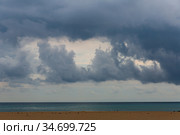 Cloudy sky over sea coast. Стоковое фото, фотограф Яков Филимонов / Фотобанк Лори
