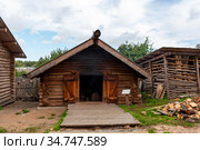 Варница (солеварня). Музей средневекового рушанина. Старая Русса, Новгородская область (2020 год). Редакционное фото, фотограф Александр Щепин / Фотобанк Лори