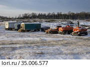 Нефтегазовое месторождение. Вырубка леса. База вахтовиков. Gas field. Deforestation. Base of shift workers. Стоковое фото, фотограф Евгений Романов / Фотобанк Лори