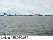 Вид на Таллин со стороны Таллинского залива. Таллин, Эстония (2012 год). Редакционное фото, фотограф Александр Щепин / Фотобанк Лори