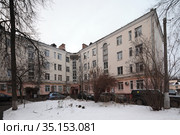 Балашиха, фрагмент дома по улице ш. Энтузиастов, 9/2 (2020 год). Редакционное фото, фотограф Дмитрий Неумоин / Фотобанк Лори