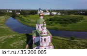 Вид на Кремль, Суздаль, Россия (2020 год). Стоковое видео, видеограф Борис Заманский / Фотобанк Лори