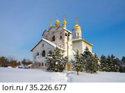Деревня Веледниково, Истринский район, Московская область. Церковь Сергия Радонежского (2021 год). Редакционное фото, фотограф Natalia Sidorova / Фотобанк Лори