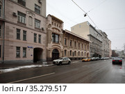 Москва дома на Поварской улице (2021 год). Редакционное фото, фотограф Дмитрий Неумоин / Фотобанк Лори