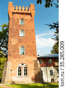 PAVLOVSK, Leningrad Region, Russia-September 11, 2019: Bryullov's Dacha/Gorchakov School. Tower. Observatory. Редакционное фото, фотограф Филатова Ирина / Фотобанк Лори