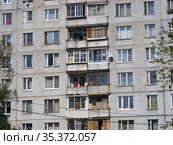 Девятиэтажный шестиподъездный панельный жилой дом серии II-49Д. Построен в 1974 году. Главная улица, 19а. Микрорайон Посёлок Восточный. Город Москва (2012 год). Редакционное фото, фотограф lana1501 / Фотобанк Лори
