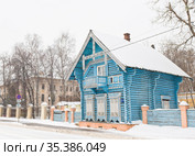 Погодинская изба. Погодинская улица. Зимний день. Москва. Россия (2021 год). Редакционное фото, фотограф E. O. / Фотобанк Лори