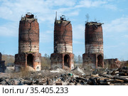 Старые печи известкового завода. Извара (2012 год). Стоковое фото, фотограф Александр Щепин / Фотобанк Лори