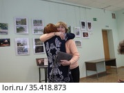 Балашиха, члены фотоклуба "Позитив" встретились на выставке (2021 год). Редакционное фото, фотограф Дмитрий Неумоин / Фотобанк Лори