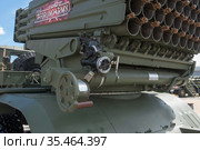 Российская модернизированная реактивная система залпового огня 9К51М «Торнадо-Г» на Международном военно-техническом форуме "Армия-2019", Московская область, парк "Патриот", вид на прицел. Редакционное фото, фотограф Малышев Андрей / Фотобанк Лори