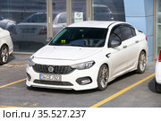 Fiat Egea (2021 год). Редакционное фото, фотограф Art Konovalov / Фотобанк Лори