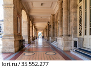 Great theater of Havana (2020 год). Редакционное фото, фотограф Julio Rivalta / Фотобанк Лори