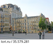Здания на Софийской площади. Киев, Украина (2009 год). Редакционное фото, фотограф Ирина Борсученко / Фотобанк Лори