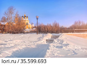 Церковь  Николы Набережного в лучах рассветного солнца в Муроме (2021 год). Стоковое фото, фотограф Baturina Yuliya / Фотобанк Лори