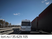 Автомобиль-катафалк (2021 год). Редакционное фото, фотограф Дмитрий Неумоин / Фотобанк Лори