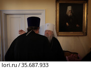 Митрополит Ювеналий прощается с сестрами и братьями в Новодевичьей обители (2021 год). Редакционное фото, фотограф Дмитрий Неумоин / Фотобанк Лори