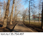 16-ая Парковая улица. Район Северное Измайлово. Город Москва. Россия (2020 год). Редакционное фото, фотограф lana1501 / Фотобанк Лори