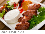 Photography of plate with kebets and vegetables. Стоковое фото, фотограф Яков Филимонов / Фотобанк Лори