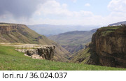 Stunning landscape with Khunzakh Canyon in the Republic of Dagestan, Russia. Стоковое видео, видеограф Алексей Кузнецов / Фотобанк Лори