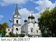 Храм Владимира Равноапостольного, что в Старых Садeх. Старосадский переулок, 11/1, строение 2. Тверской район. Город Москва (2019 год). Стоковое фото, фотограф lana1501 / Фотобанк Лори