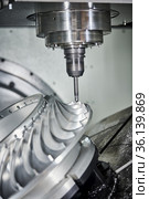 CNC milling machine work. metal processing impeller. Стоковое фото, фотограф Дмитрий Калиновский / Фотобанк Лори