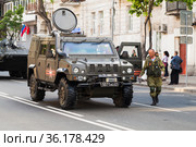 Iveco LMV military car stands on a street (2018 год). Редакционное фото, фотограф EugeneSergeev / Фотобанк Лори