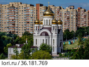Москва, Черёмушки, Храм Всех Святых в Земле Российской Просиявших (2020 год). Редакционное фото, фотограф glokaya_kuzdra / Фотобанк Лори