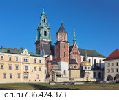 Вавельский собор в Кракове, Польша (2016 год). Стоковое фото, фотограф Михаил Марковский / Фотобанк Лори